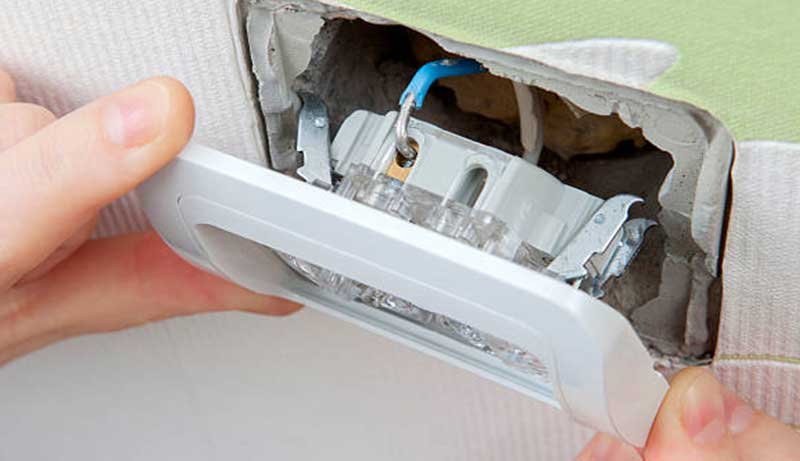 How to Replace a Single-Pole Light Switch